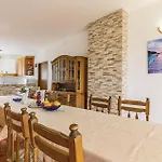 Appartement Awesome In *