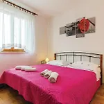 Appartement Awesome In
