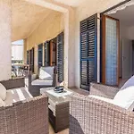 Appartement Awesome In *