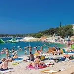 Awesome In Štinjan