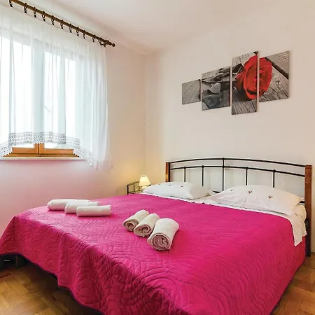 Appartement 4 Bedroom Lovely In
