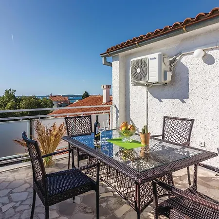 4 Bedroom Lovely In