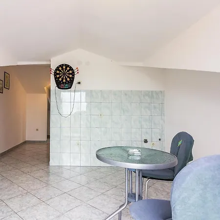 4 Bedroom Lovely In *